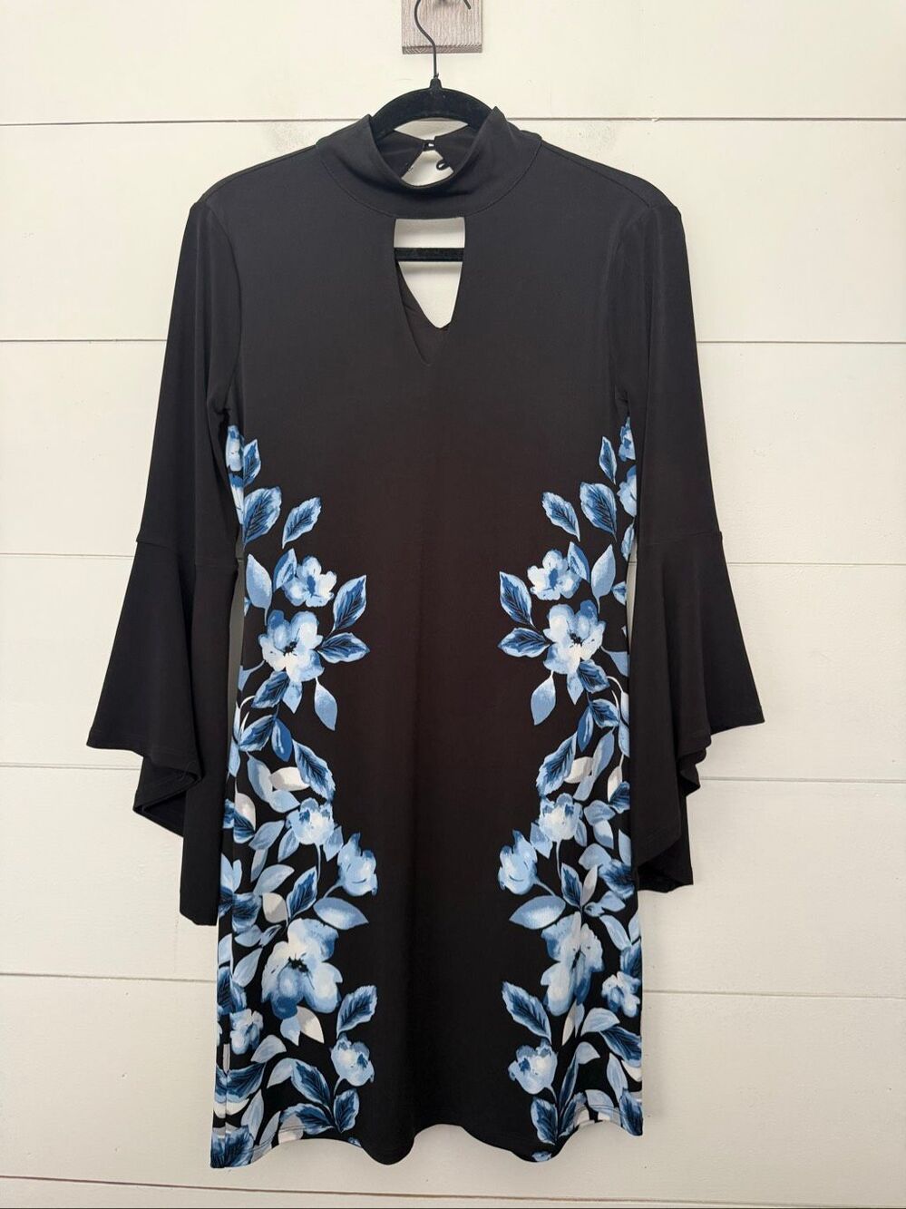 White House Black Market Women’s XS Black Blue Ruffle Keyhole Mini Dress